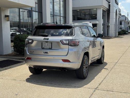 2022 Jeep Compass Altitude