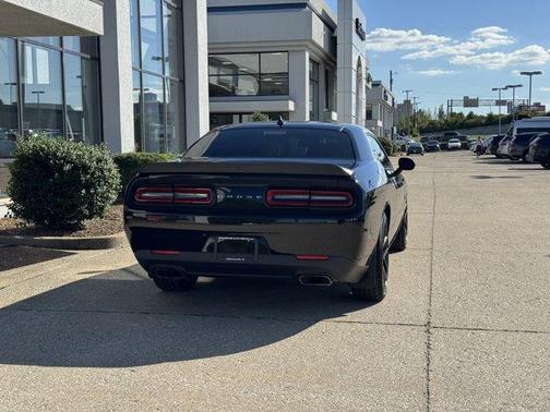 2016 Dodge Challenger R/T Scat Pack