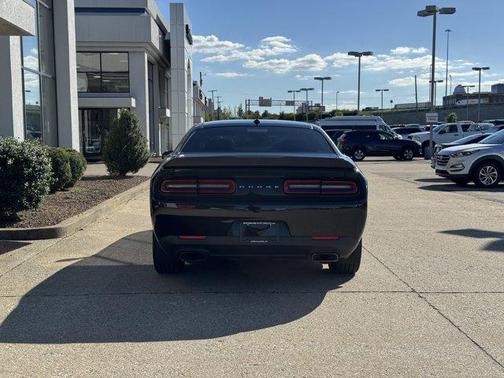 2016 Dodge Challenger R/T Scat Pack