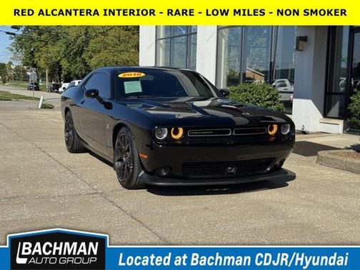 2016 Dodge Challenger R/T Scat Pack