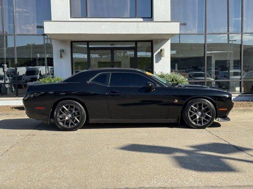 2016 Dodge Challenger R/T Scat Pack