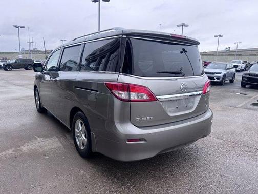 2012 Nissan Quest SV
