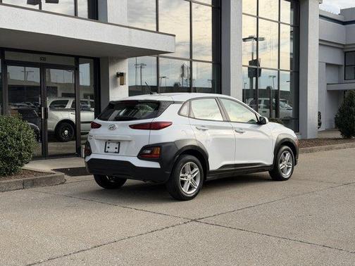 2021 Hyundai KONA SE