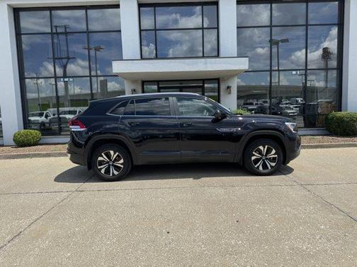 2024 Volkswagen Atlas Cross Sport 2.0T SE