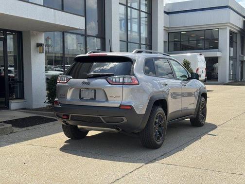 2020 Jeep Cherokee Trailhawk