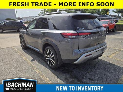 2024 Nissan Pathfinder Platinum