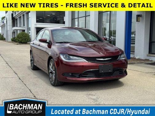2015 Chrysler 200 S