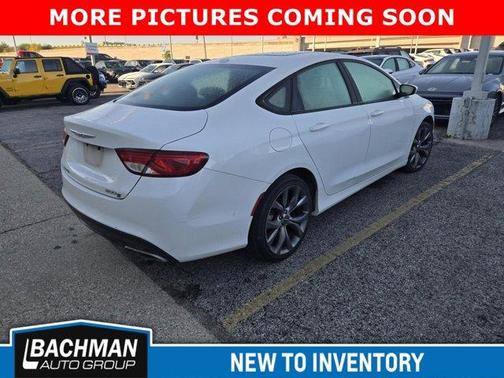 2016 Chrysler 200 S