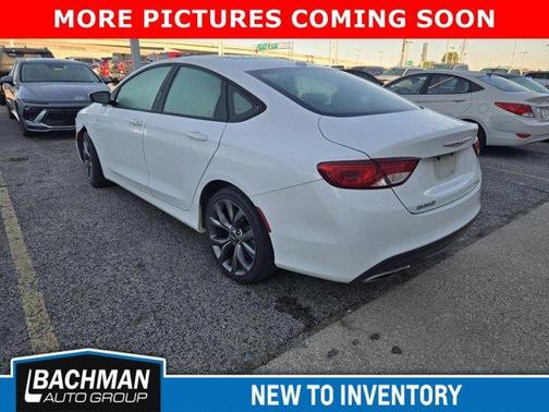 2016 Chrysler 200 S