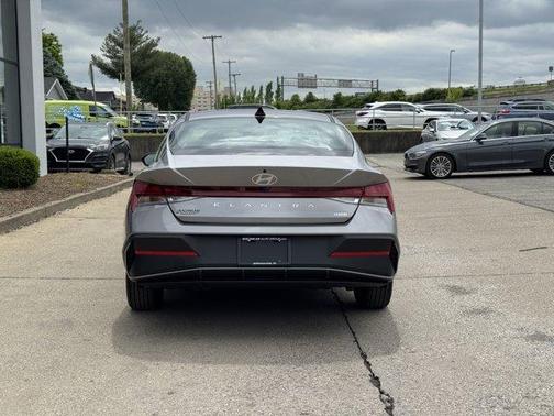 2025 Hyundai ELANTRA HEV Blue