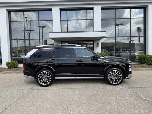 Abyss Black Pearl 2026 Hyundai Palisade Hybrid Calligraphy
