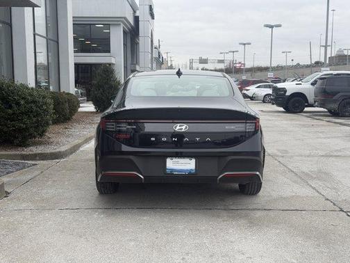 2025 Hyundai SONATA SE