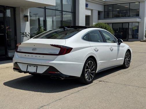 2021 Hyundai SONATA Limited