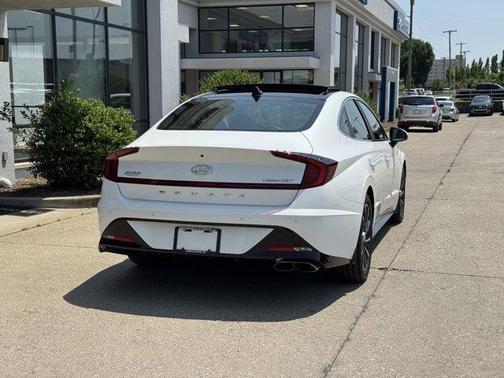 2021 Hyundai SONATA Limited