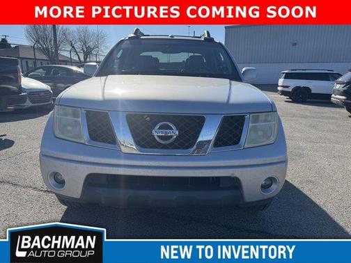 Radiant Silver 2008 Nissan Frontier LE Crew Cab