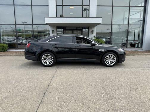 2018 Ford Taurus Limited