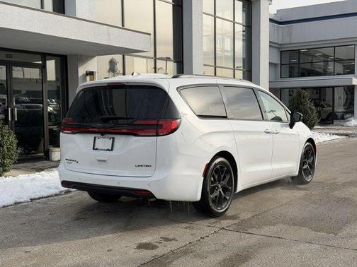 2026 Chrysler Pacifica Limited