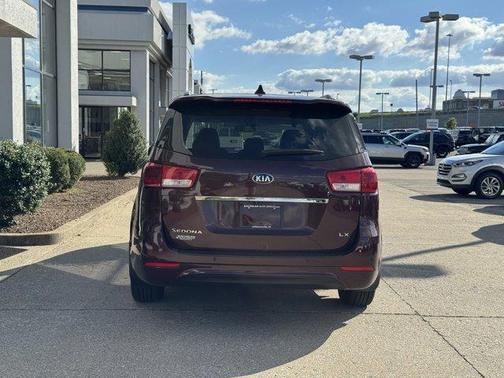 2017 Kia Sedona LX