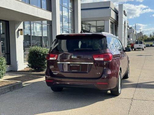 2017 Kia Sedona LX