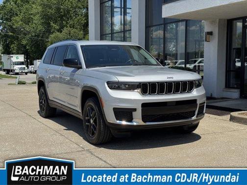 2022 Jeep Grand Cherokee L Laredo