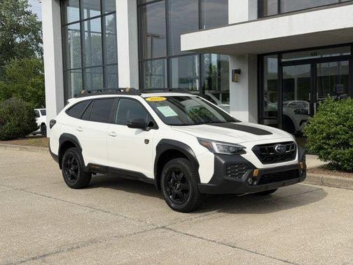 Crystal White Pearl 2025 Subaru Outback Wilderness
