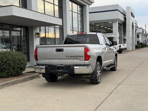2014 Toyota Tundra SR5
