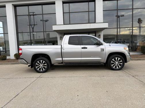 2014 Toyota Tundra SR5