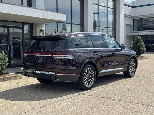 2023 Lincoln Aviator Standard AWD