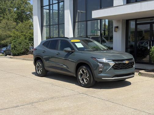 Cypress Gray 2025 Chevrolet Trax LT