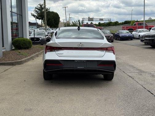 2025 Hyundai ELANTRA HEV Blue