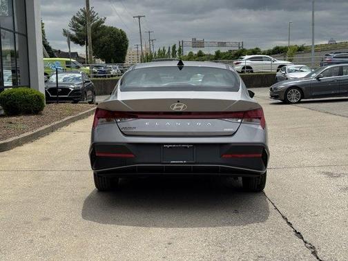 2025 Hyundai ELANTRA HEV Blue