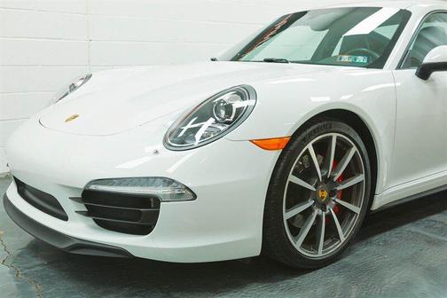 Black 2013 Porsche 911 Carrera 4S