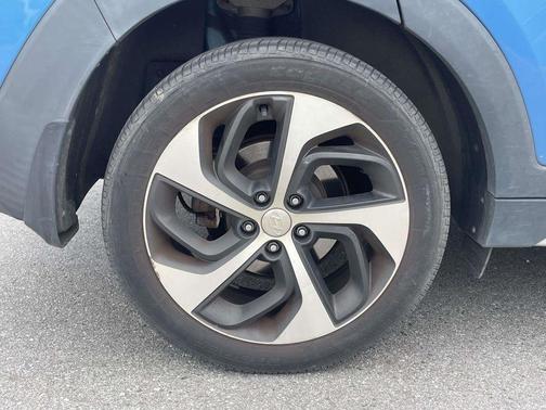 Caribbean Blue 2017 Hyundai TUCSON Limited