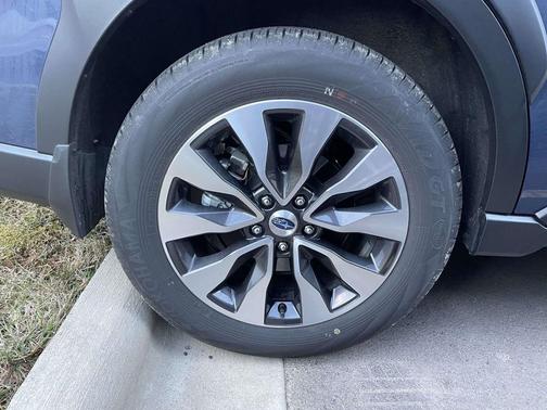 2025 Subaru Outback Touring XT