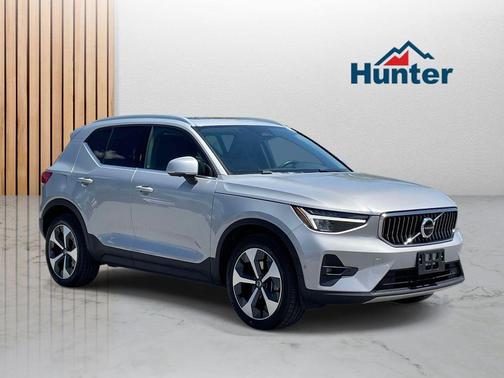 Silver 2023 Volvo XC40 B5 Plus Bright Theme