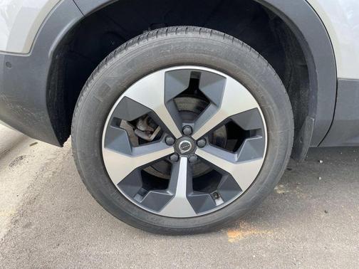 Silver 2023 Volvo XC40 B5 Plus Bright Theme