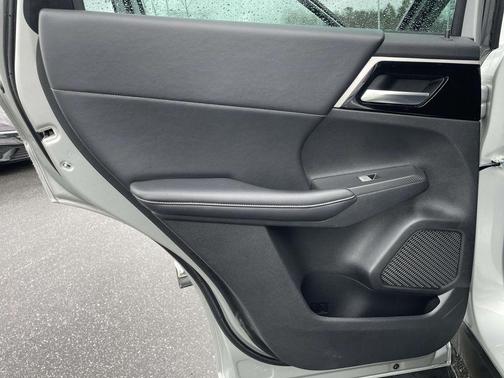 2023 Mitsubishi Outlander SE Black Edition