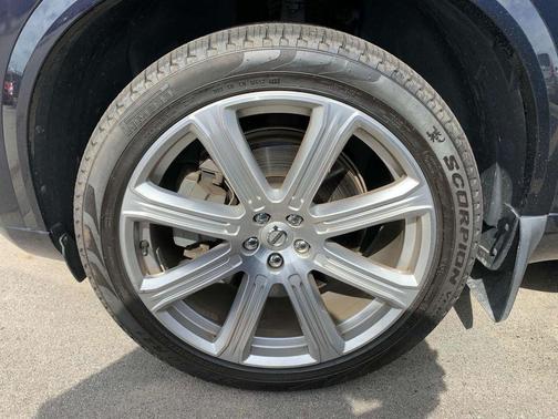 2017 Volvo XC90 Hybrid T8 Inscription