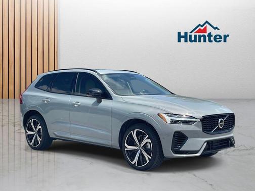 Metallic 2025 Volvo XC60 Plug-In Hybrid T8 Ultra