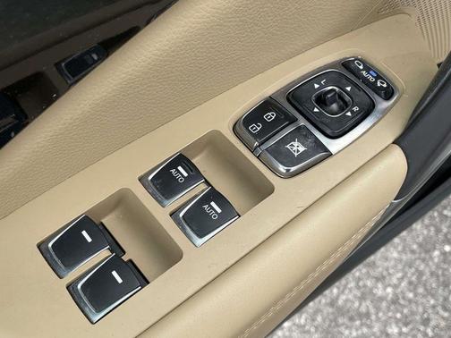 2016 Hyundai Azera Limited