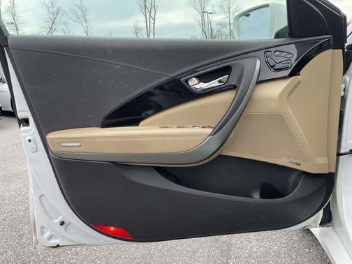 2016 Hyundai Azera Limited