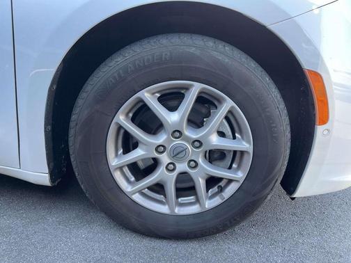 2022 Chrysler Pacifica Touring-L