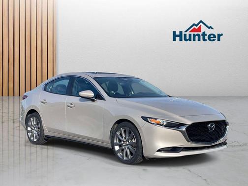Platinum Quartz Metallic 2024 Mazda Mazda3 FWD w/Preferred Package