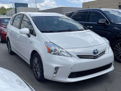 Blizzard Pearl 2012 Toyota Prius v Three