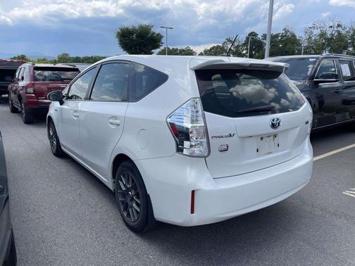 Blizzard Pearl 2012 Toyota Prius v Three