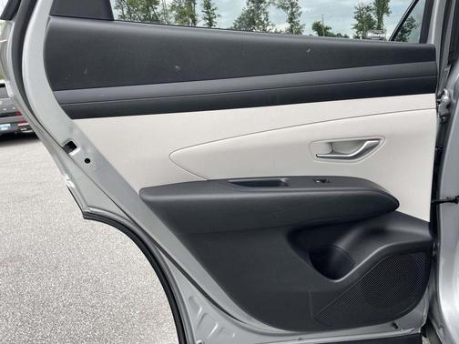Shimmering Silver 2025 Hyundai TUCSON SEL