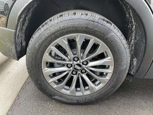 Stellar Black Metallic 2025 Cadillac XT4 Premium Luxury