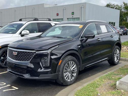Stellar Black Metallic 2025 Cadillac XT4 Premium Luxury