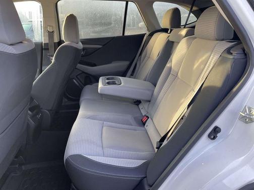 Crystal White Pearl 2020 Subaru Outback Premium