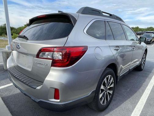 Tungsten Metallic 2017 Subaru Outback 2.5i Limited